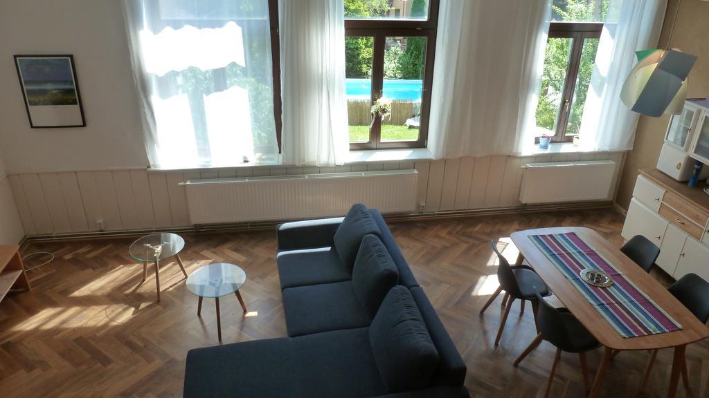 Alte Schule Apartamento Tambach-Dietharz Exterior foto