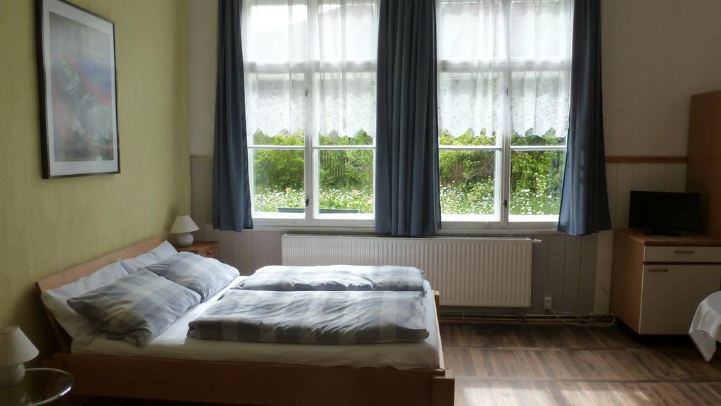 Alte Schule Apartamento Tambach-Dietharz Exterior foto
